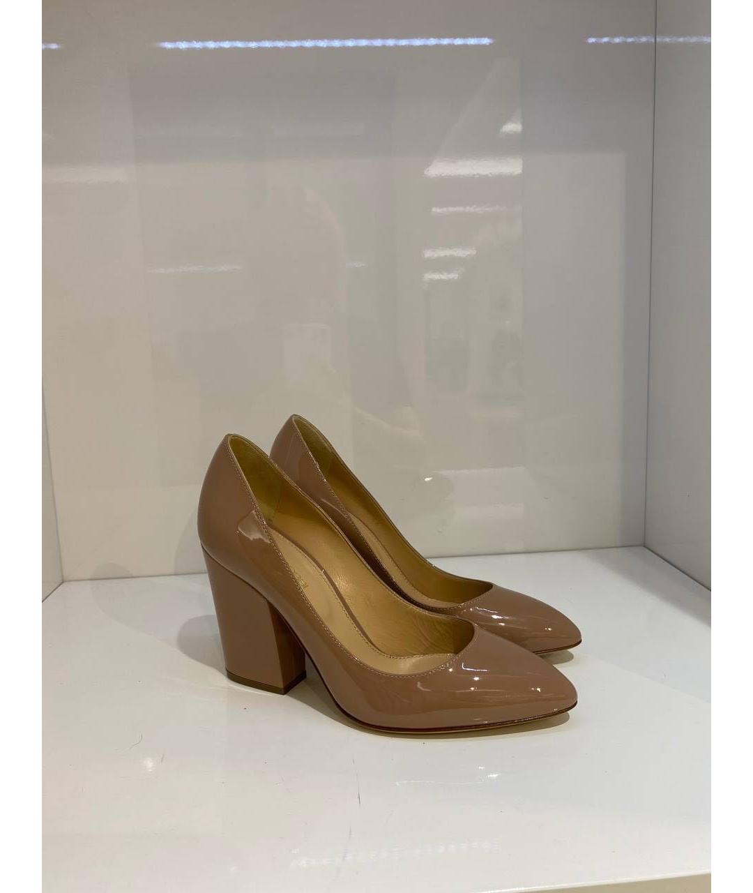 SERGIO ROSSI Бежевые туфли из лакированной кожи, фото 4