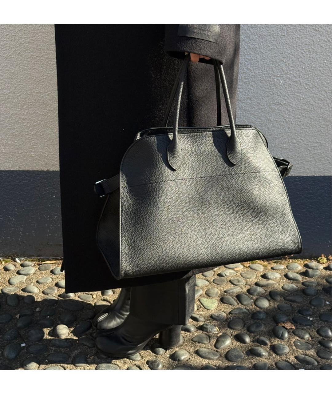 THE ROW Черная кожаная сумка тоут, фото 6