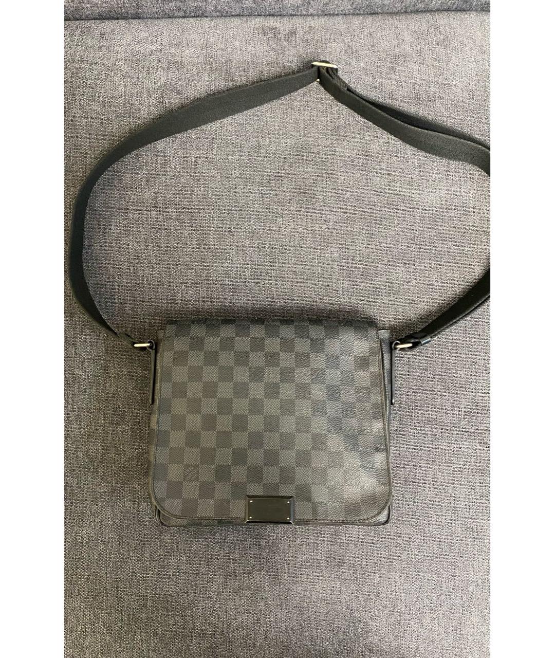 LOUIS VUITTON Черная кожаная сумка на плечо, фото 6