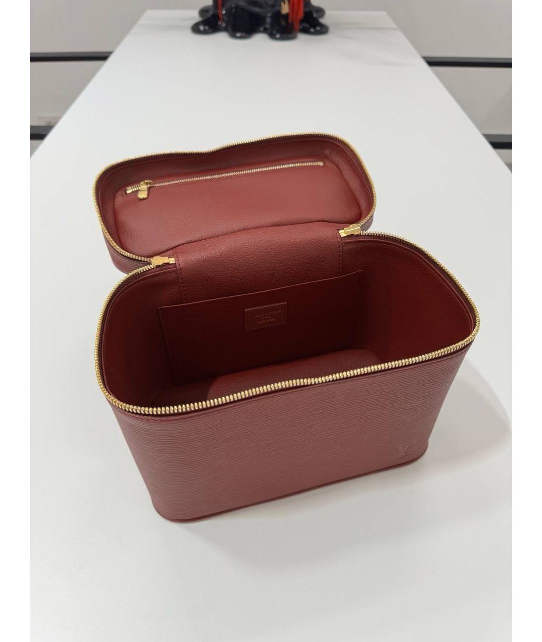 LOUIS VUITTON Бордовая кожаная косметичка, фото 4