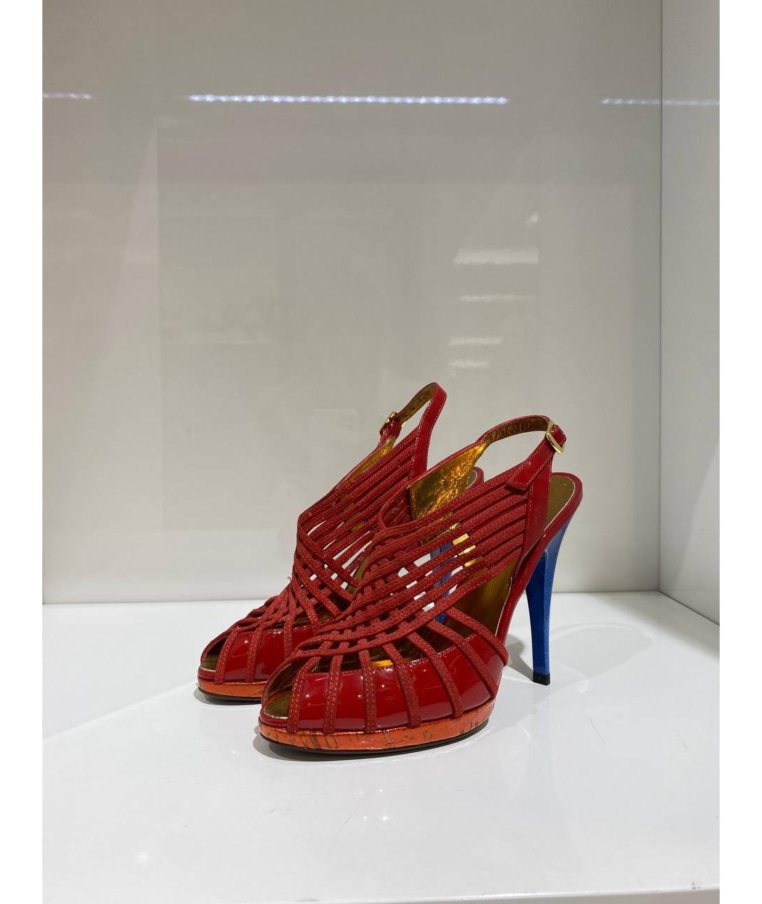 ROBERTO CAVALLI Красные кожаные босоножки, фото 2