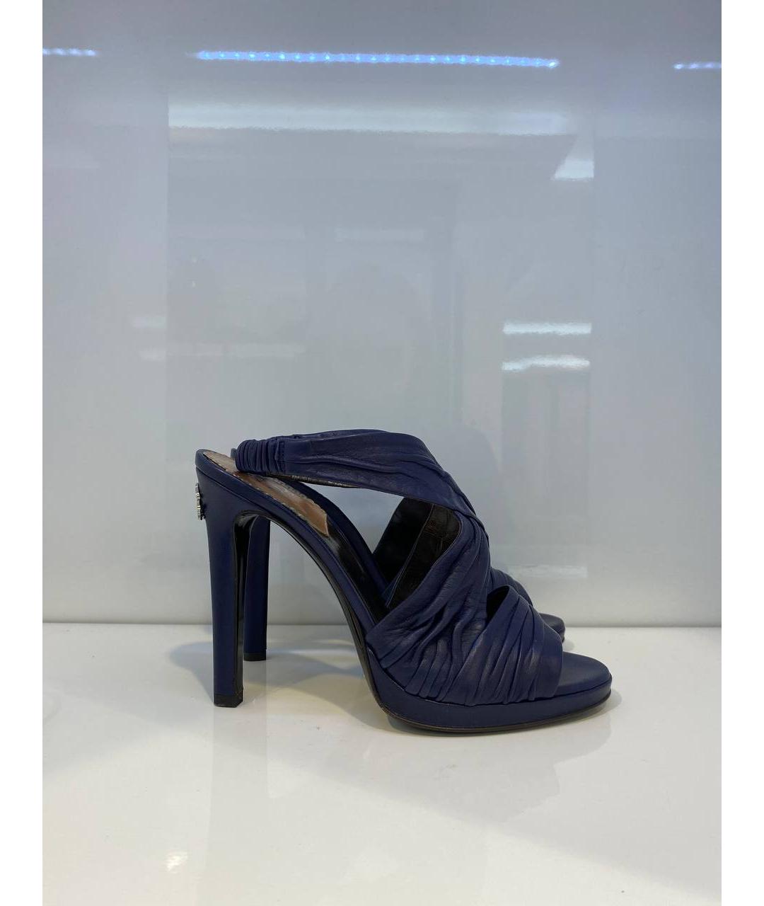 ROBERTO CAVALLI Синие кожаные босоножки, фото 2