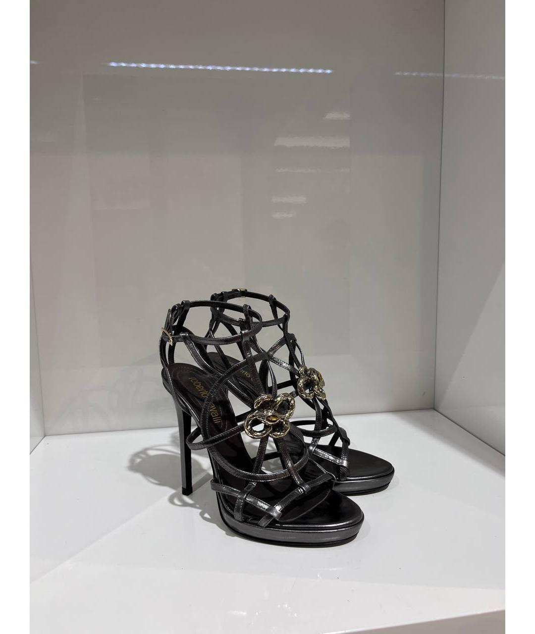 ROBERTO CAVALLI Серебряные кожаные босоножки, фото 4