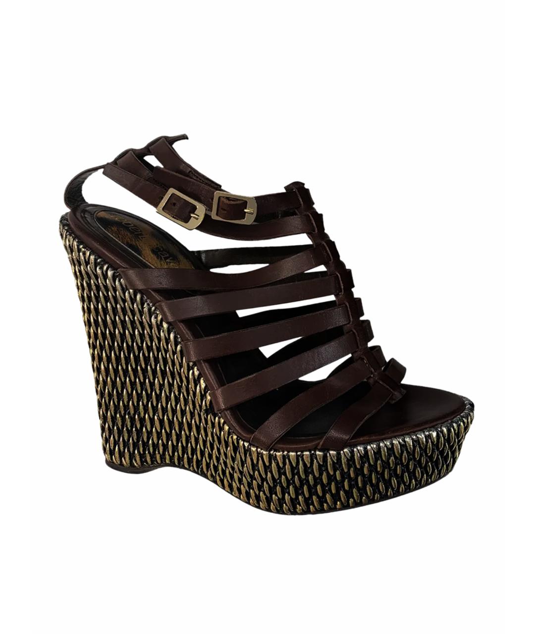 ROBERTO CAVALLI Коричневые кожаные босоножки, фото 1