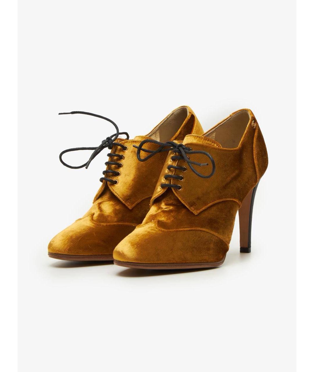 CHANEL Горчичные бархатные ботильоны, фото 2