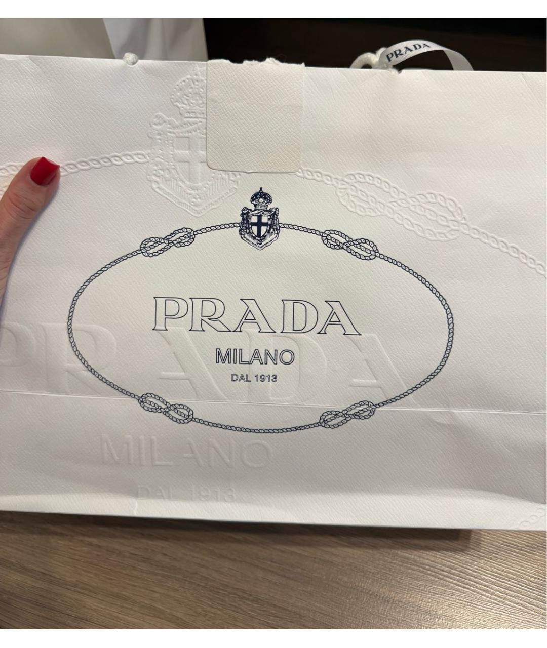 PRADA Черная кожаная сумка с короткими ручками, фото 5