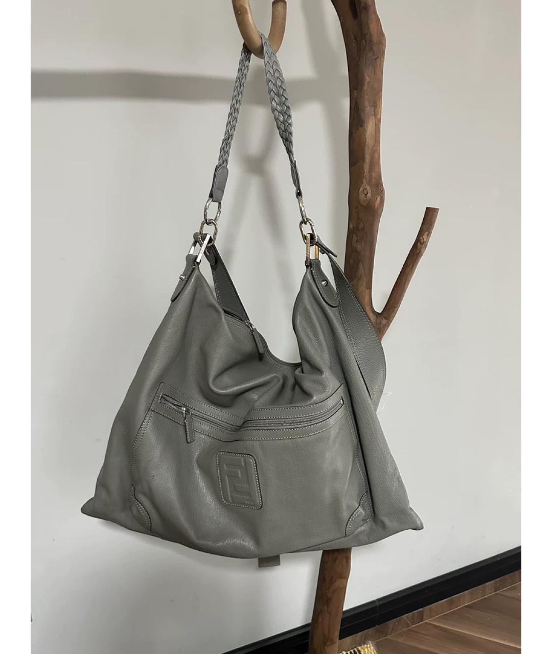 FENDI Серая сумка с короткими ручками, фото 3