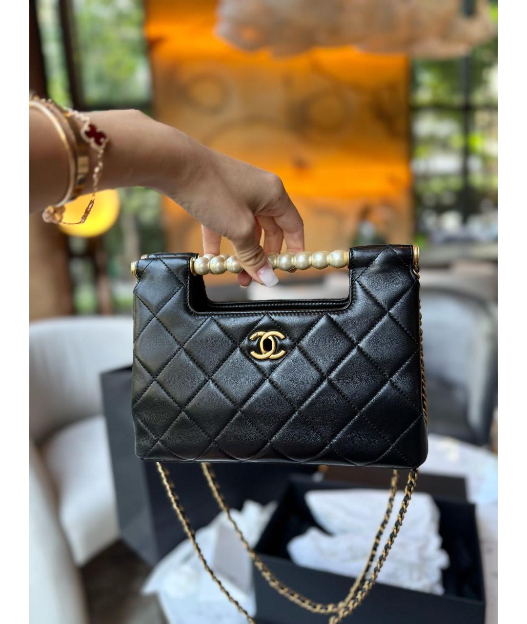 CHANEL Черная кожаная сумка с короткими ручками, фото 2