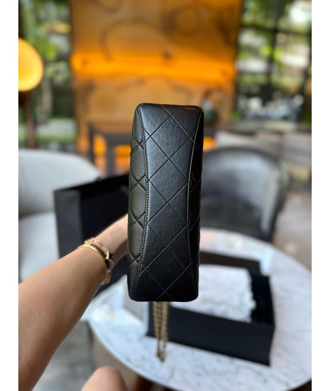 CHANEL Черная кожаная сумка с короткими ручками, фото 5