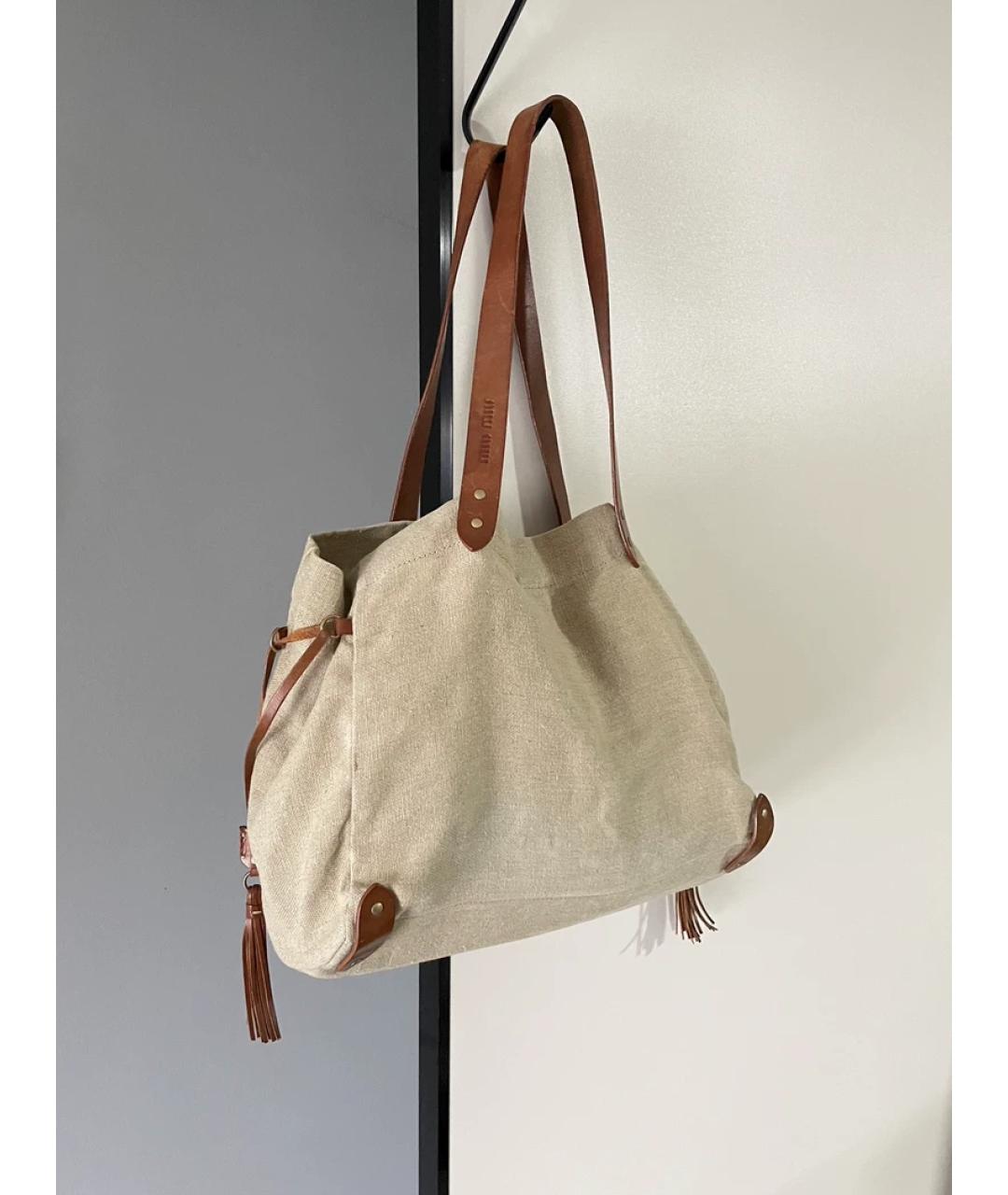 MIU MIU Белая льняная сумка с короткими ручками, фото 9