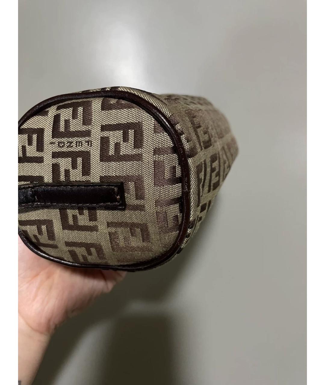 FENDI Коричневая кожаная сумка с короткими ручками, фото 8