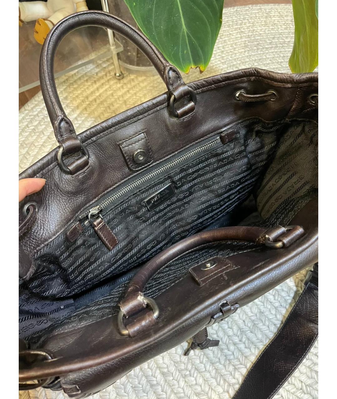 PRADA Серая кожаная сумка с короткими ручками, фото 6