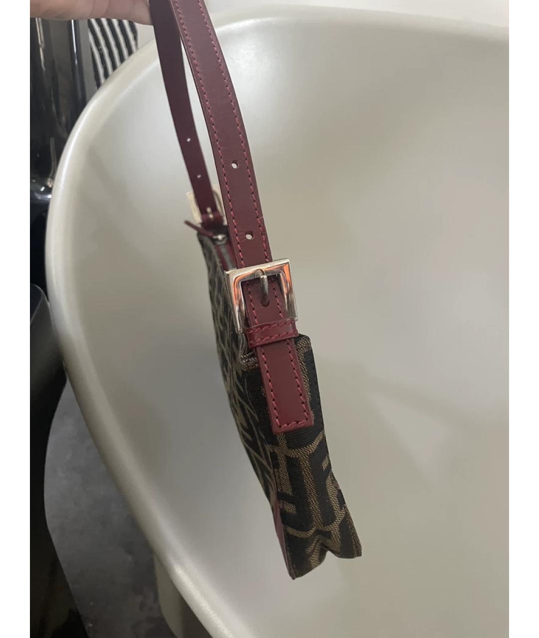 FENDI Коричневая кожаная сумка с короткими ручками, фото 3