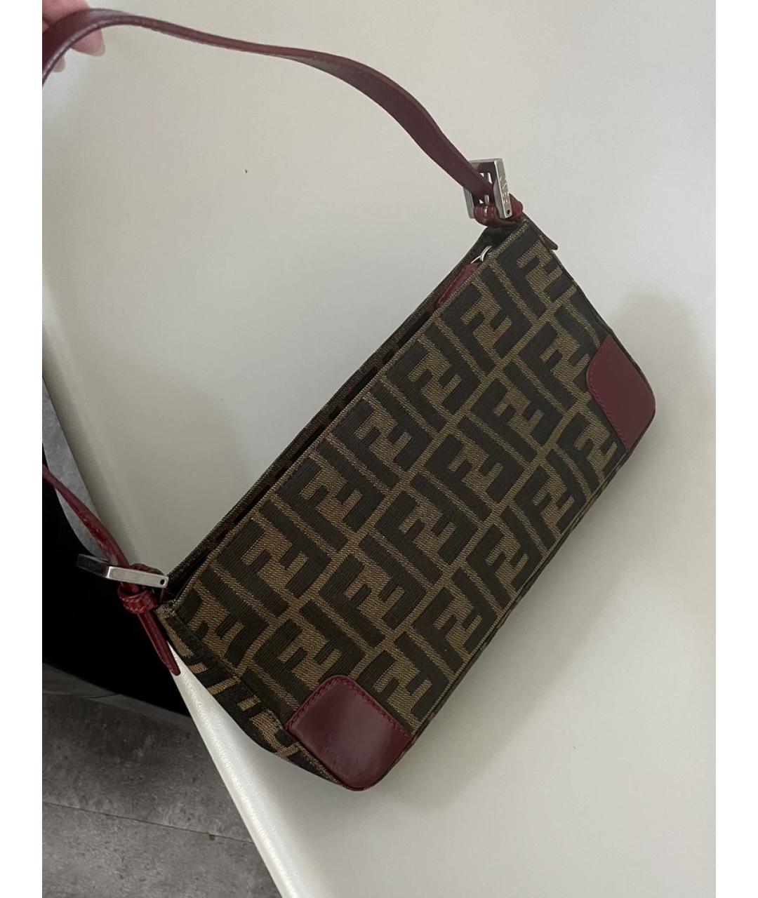 FENDI Коричневая кожаная сумка с короткими ручками, фото 2