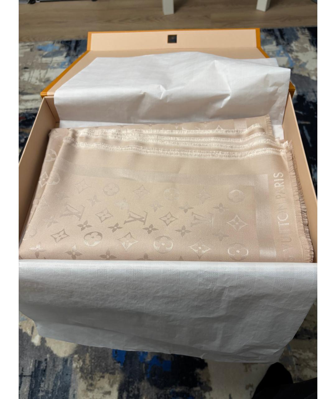 LOUIS VUITTON Бежевый шелковый платок, фото 5