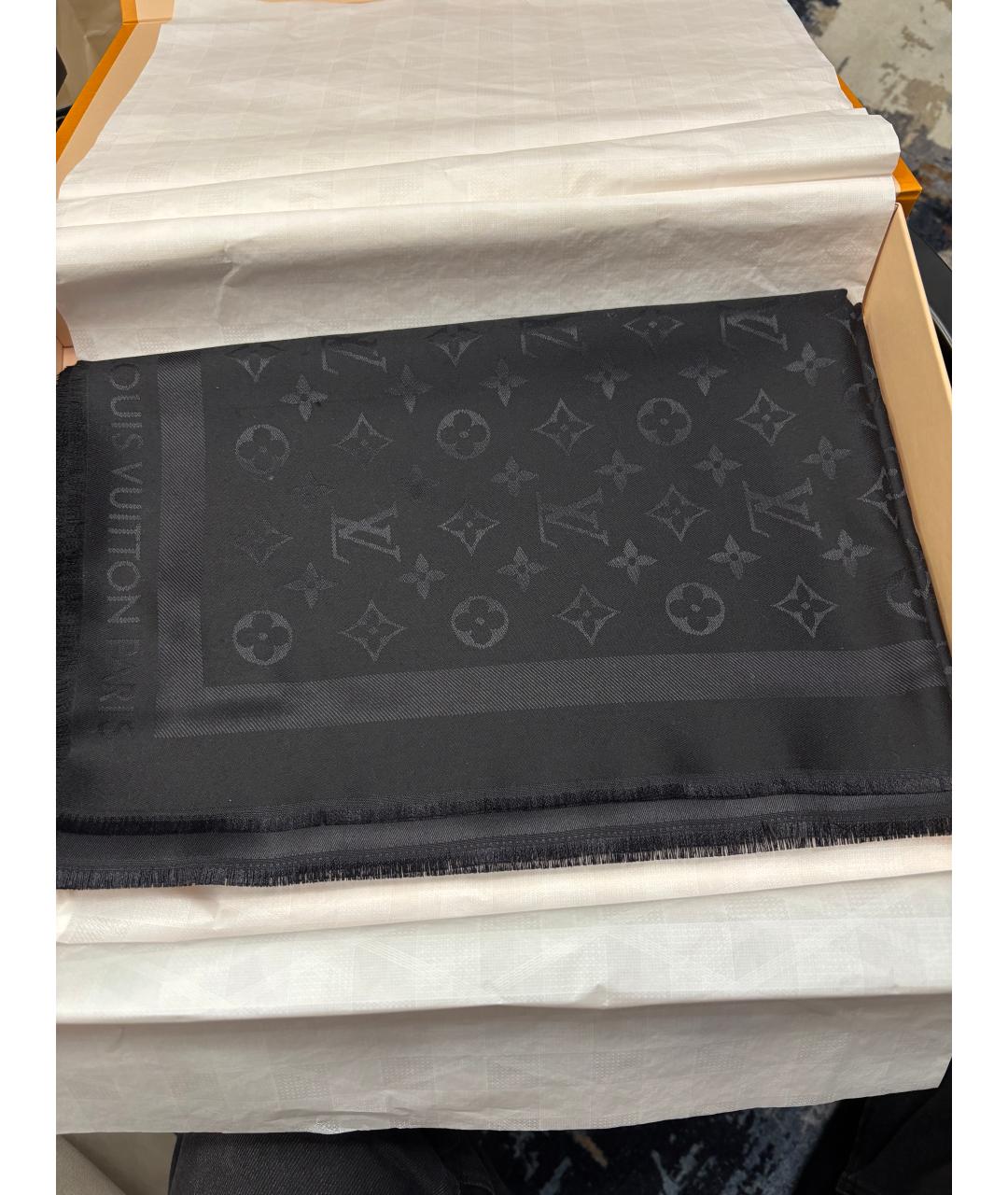 LOUIS VUITTON Черный шелковый платок, фото 5