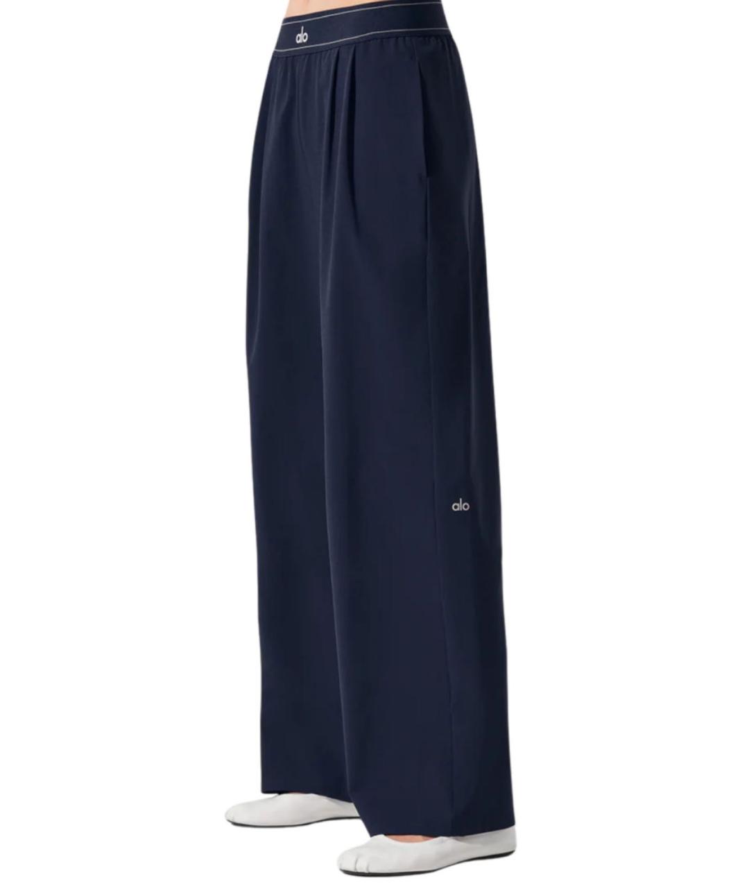 ALO YOGA Темно-синие полиэстеровые спортивные брюки и шорты, фото 4
