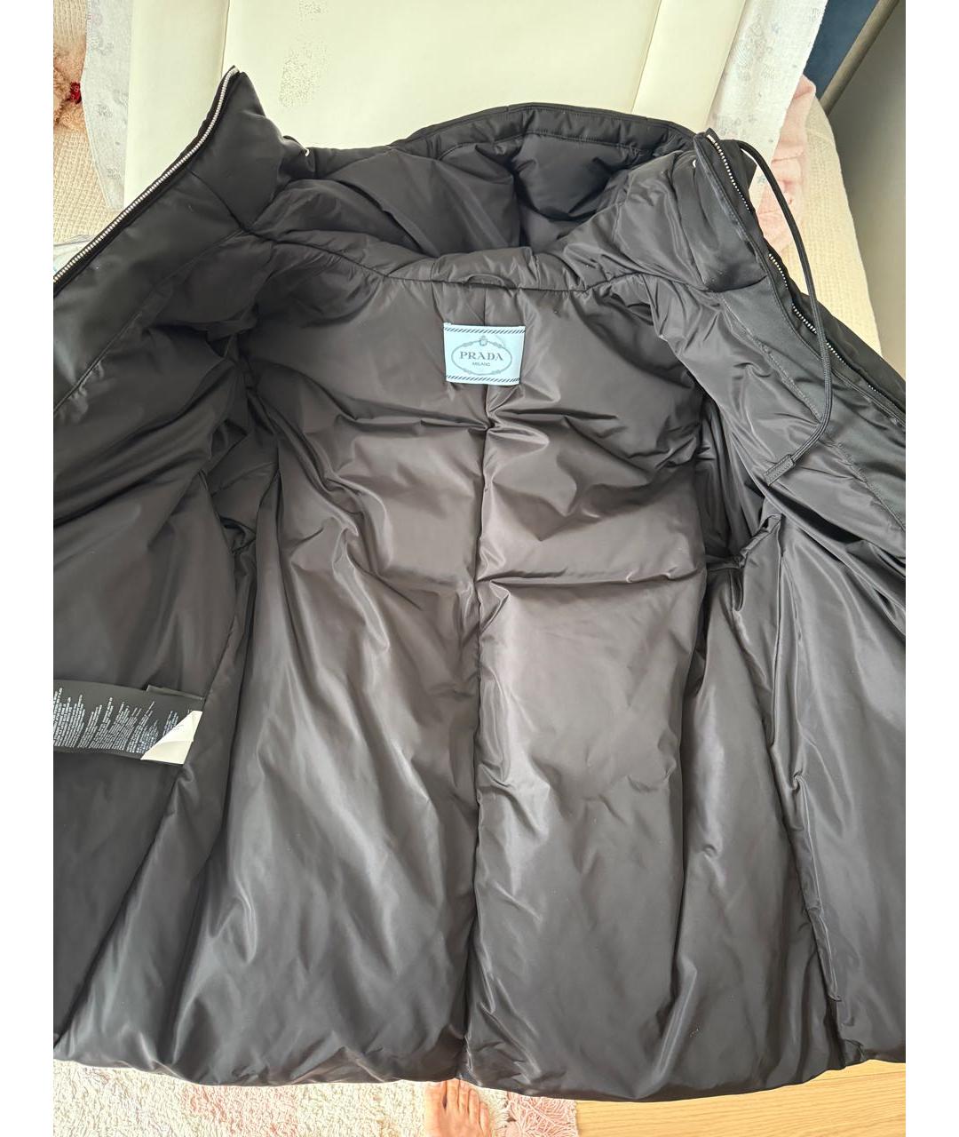 PRADA Черный полиамидовый пуховик, фото 4