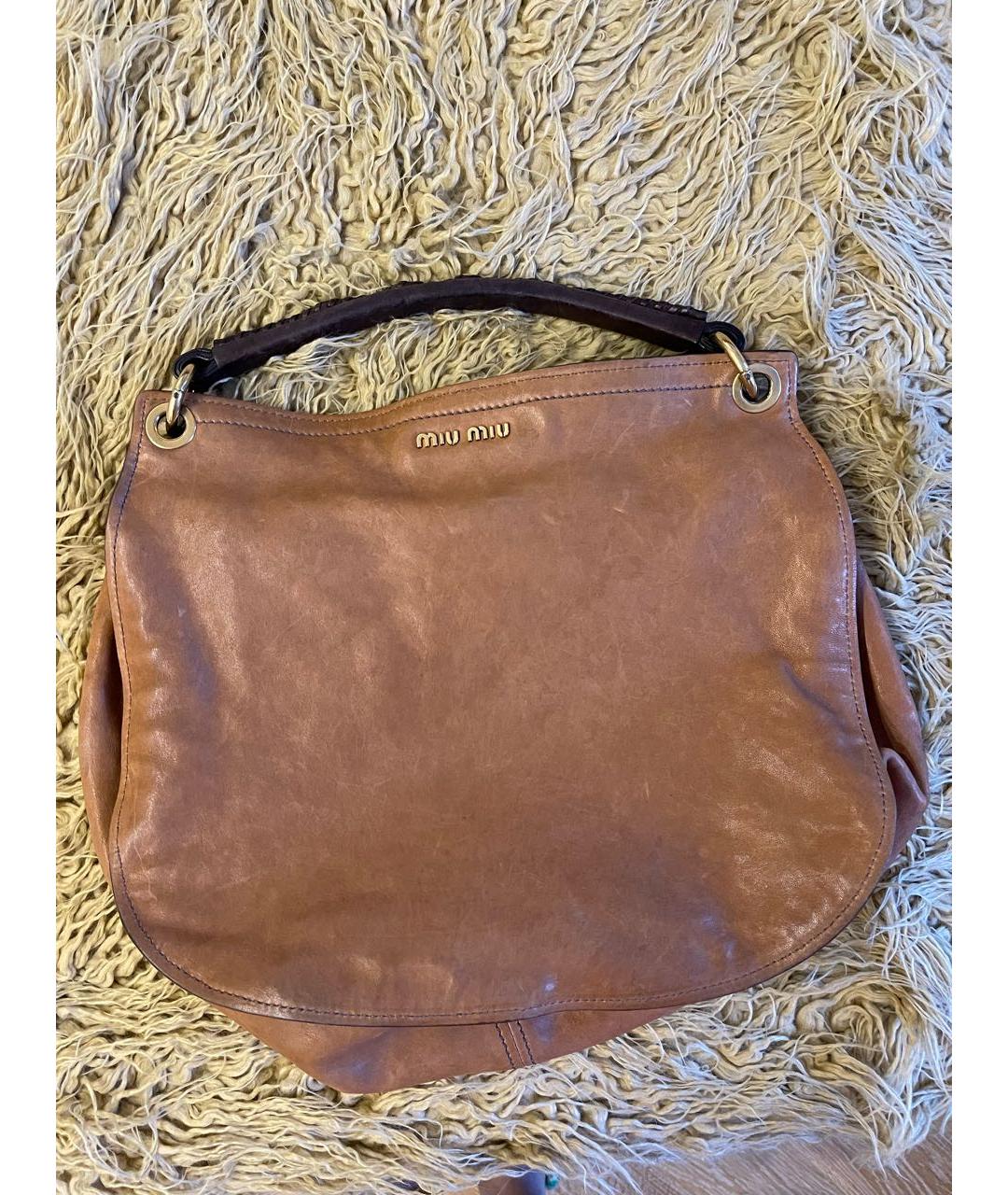MIU MIU Коричневая кожаная сумка через плечо, фото 2