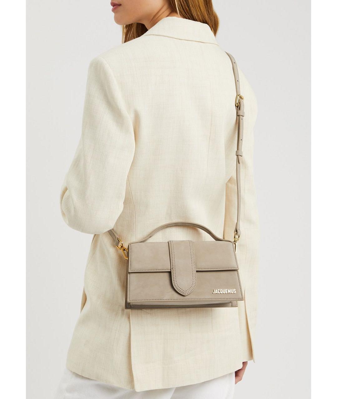 JACQUEMUS Бежевая замшевая сумка с короткими ручками, фото 6