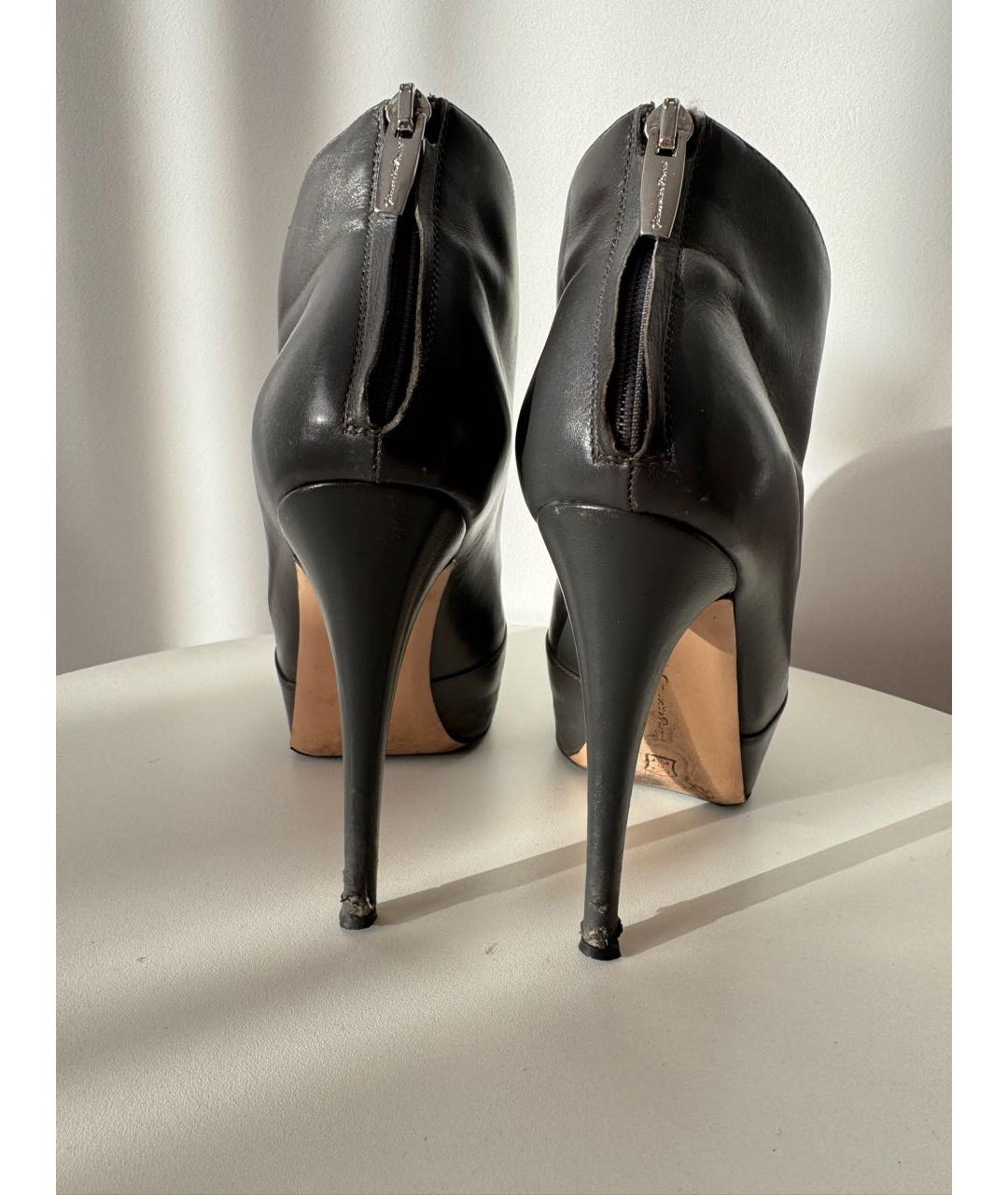 GIANVITO ROSSI Серые кожаные ботильоны, фото 4