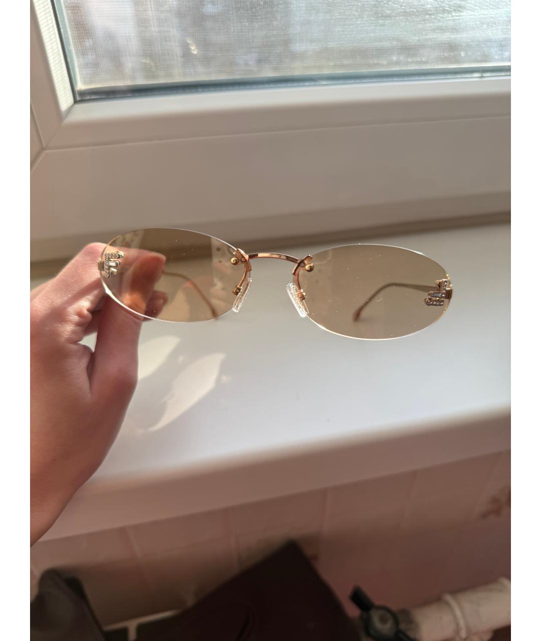 FENDI Золотые металлические солнцезащитные очки, фото 5