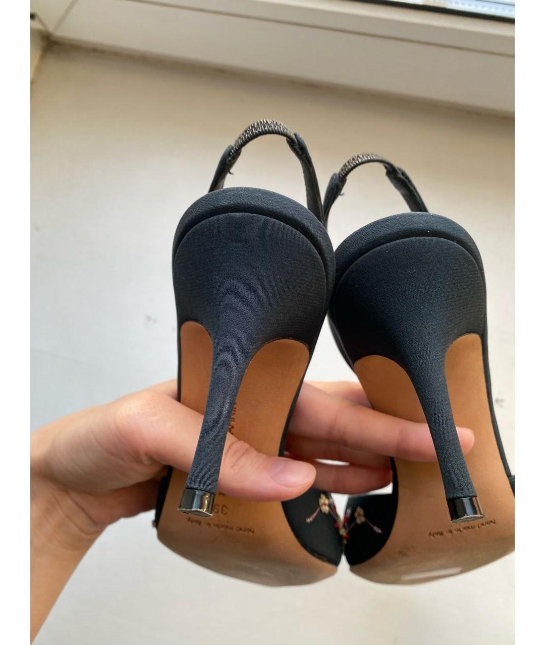 MANOLO BLAHNIK Темно-синие текстильные туфли, фото 6