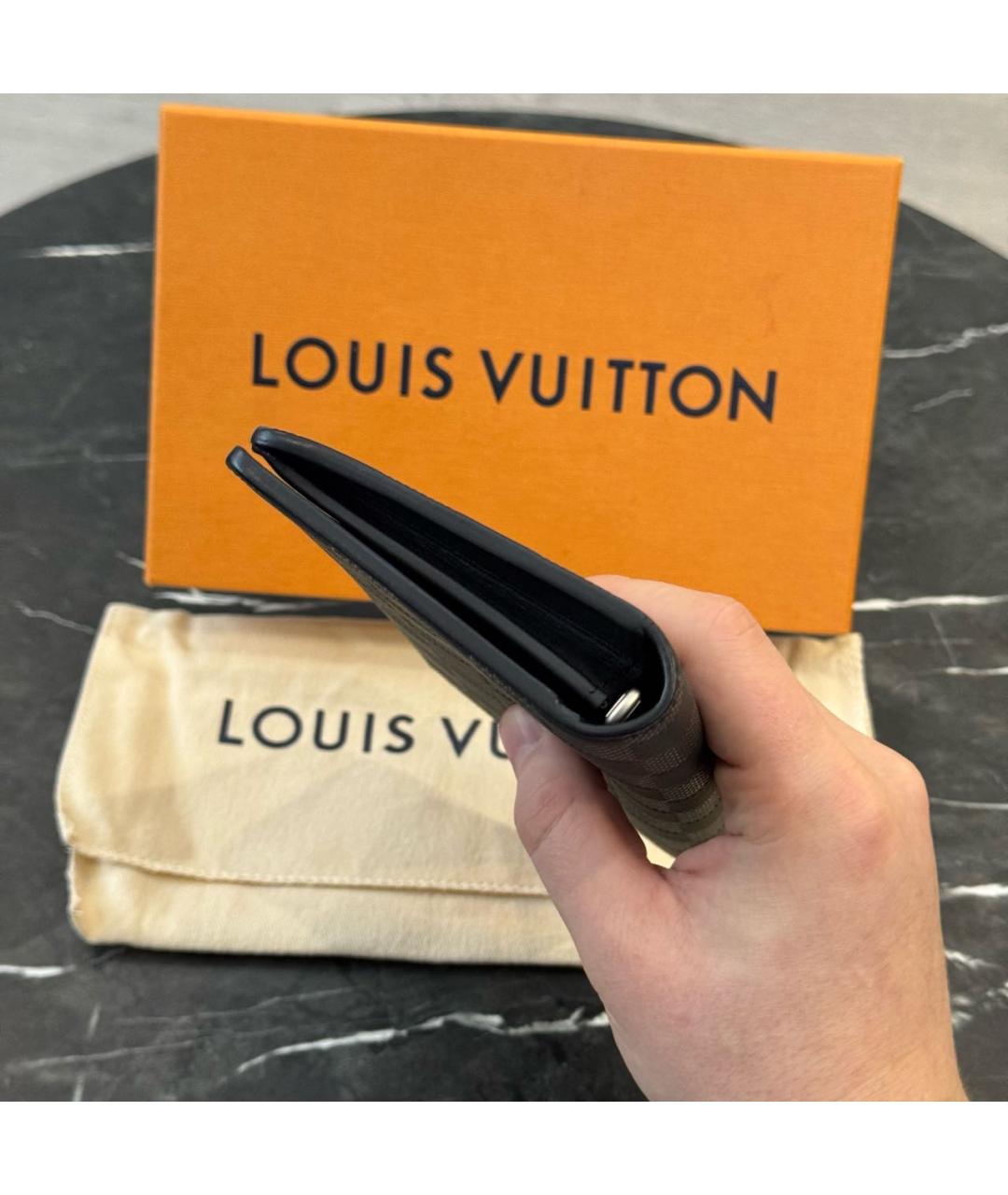 LOUIS VUITTON Антрацитовый кожаный кошелек, фото 4