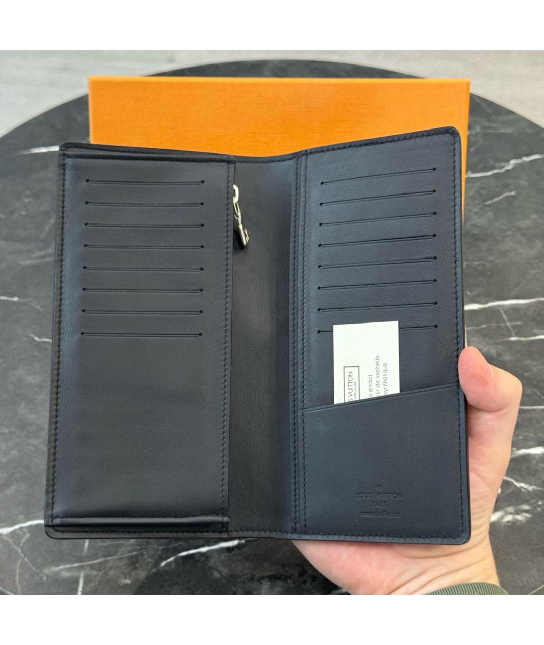 LOUIS VUITTON Антрацитовый кожаный кошелек, фото 5