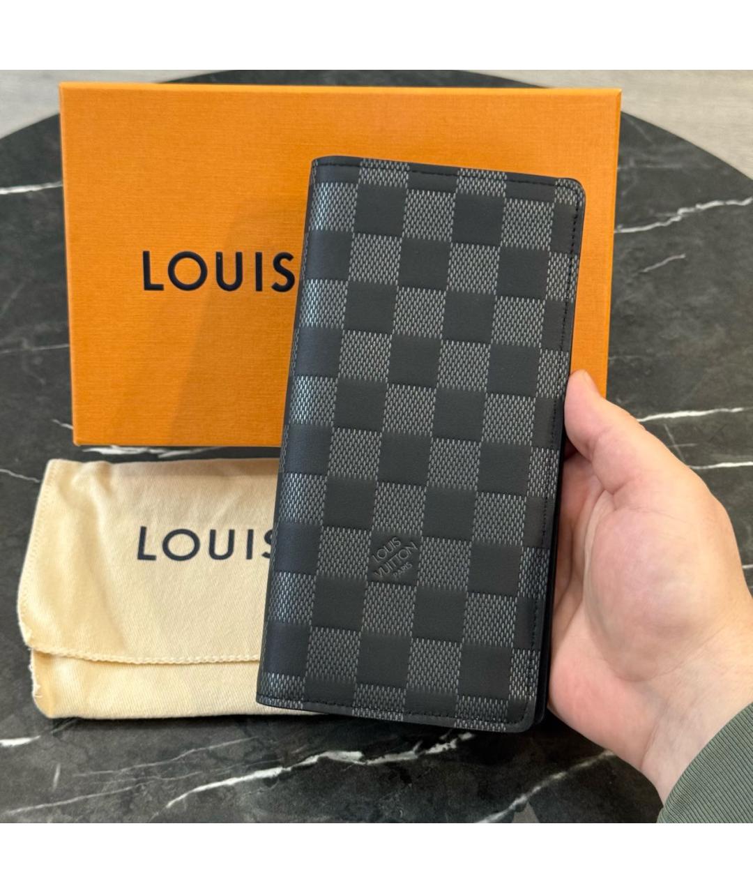 LOUIS VUITTON Антрацитовый кожаный кошелек, фото 6