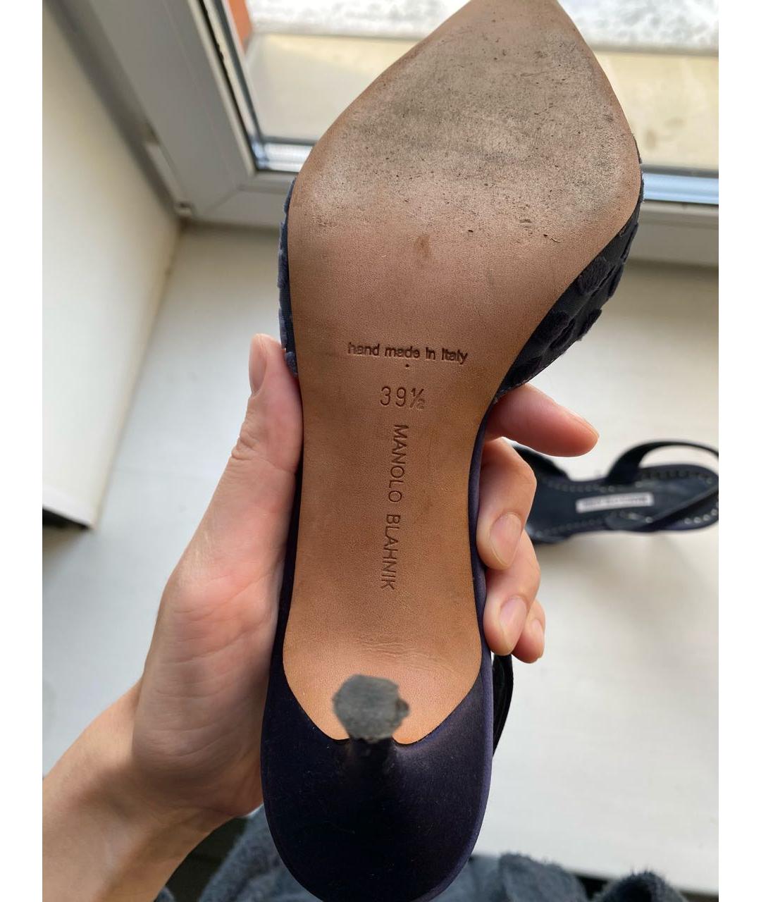 MANOLO BLAHNIK Темно-синие текстильные босоножки, фото 7