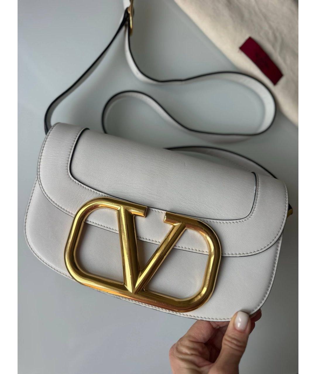 VALENTINO Белая кожаная сумка через плечо, фото 7