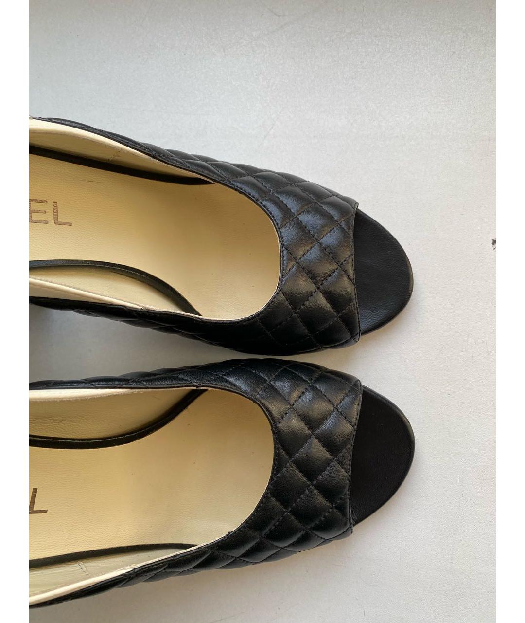 CHANEL Черные кожаные босоножки, фото 4