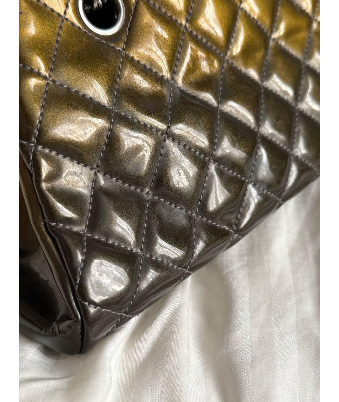 CHANEL Черная сумка с короткими ручками из лакированной кожи, фото 5