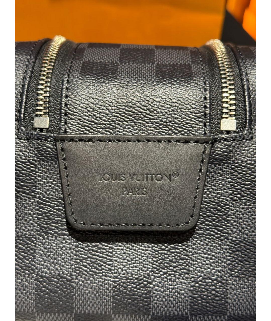 LOUIS VUITTON Черная кожаная барсетка, фото 6