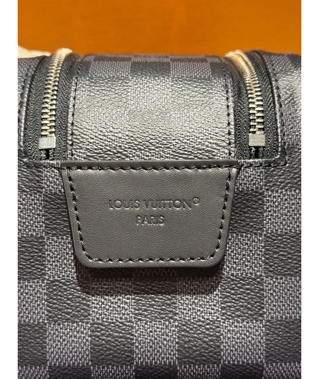 LOUIS VUITTON Черная кожаная барсетка, фото 5