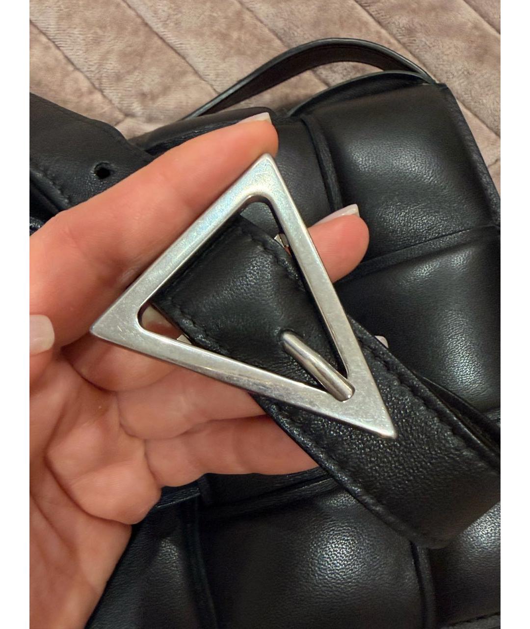 BOTTEGA VENETA Черная кожаная сумка через плечо, фото 5