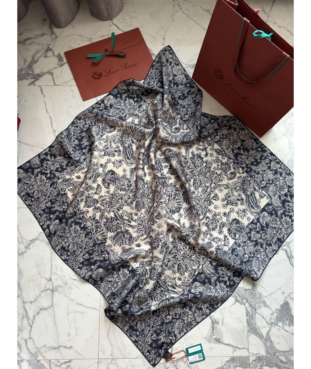 LORO PIANA Темно-синий шелковый платок, фото 9