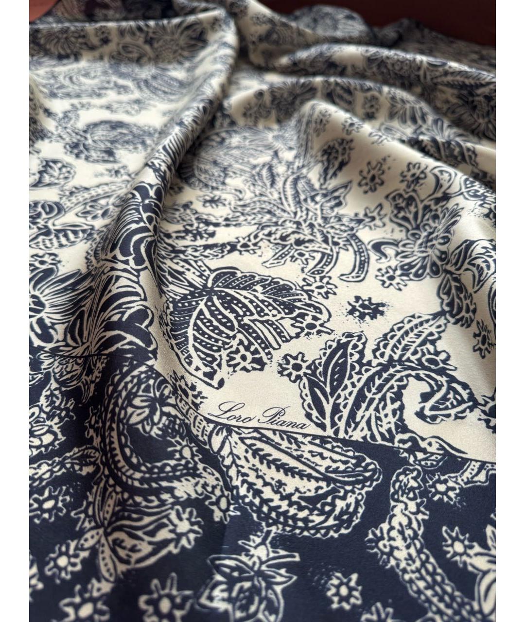 LORO PIANA Темно-синий шелковый платок, фото 5