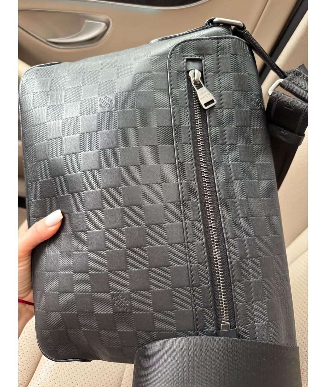 LOUIS VUITTON Черная кожаная сумка на плечо, фото 6