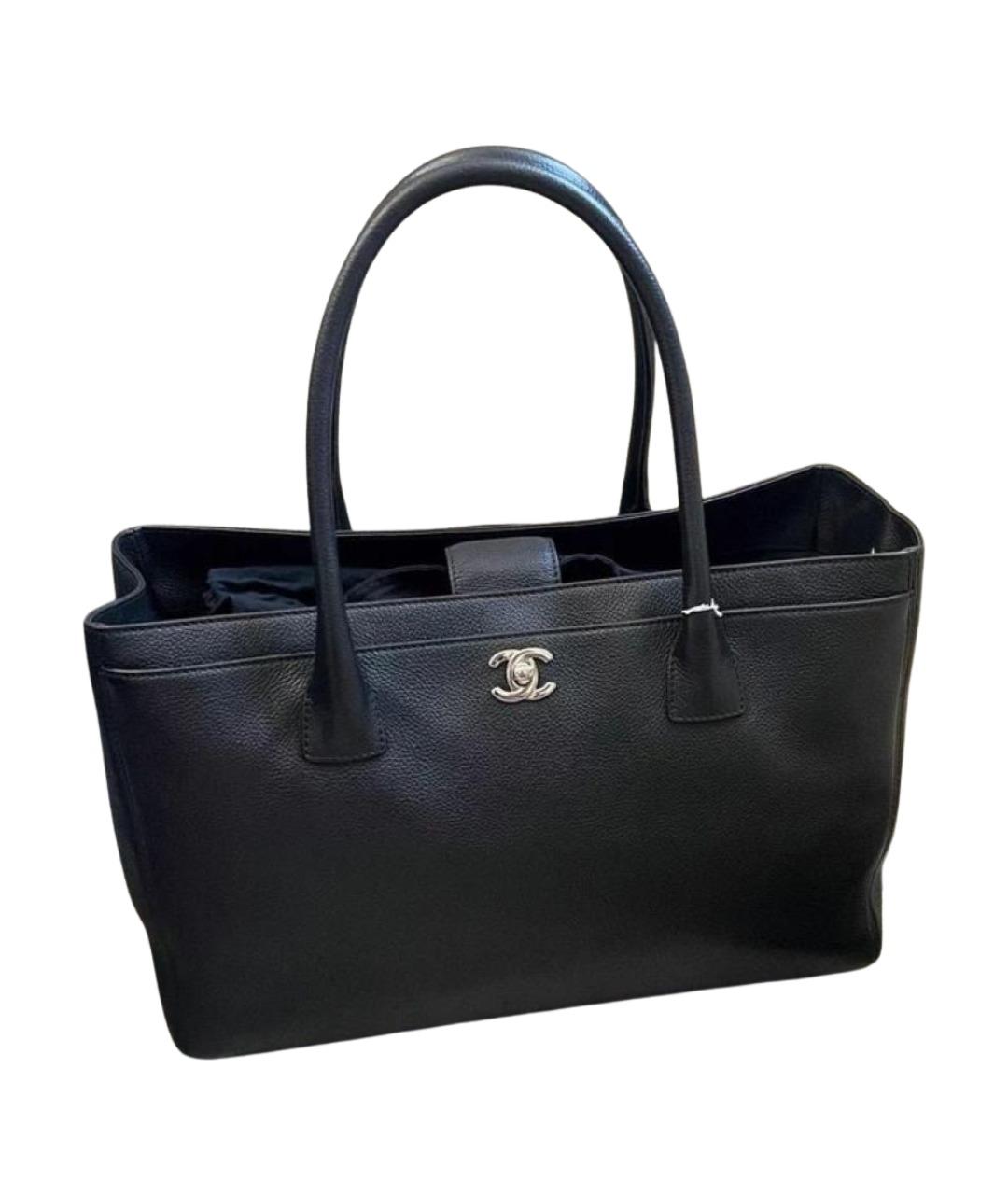 CHANEL Черная кожаная сумка с короткими ручками, фото 1