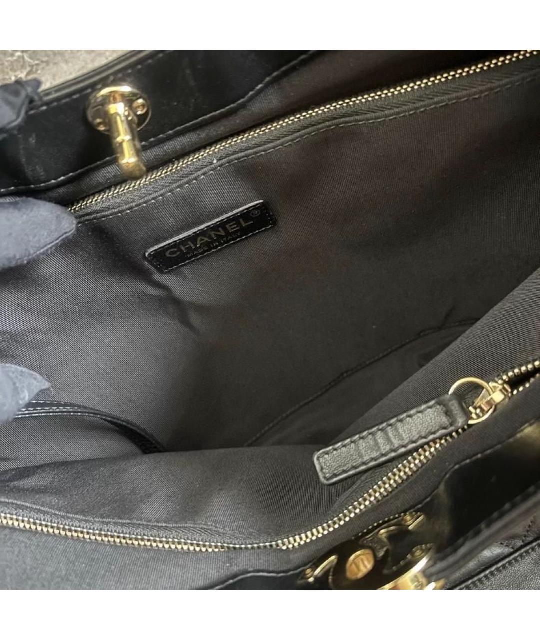 CHANEL Черная кожаная сумка через плечо, фото 8