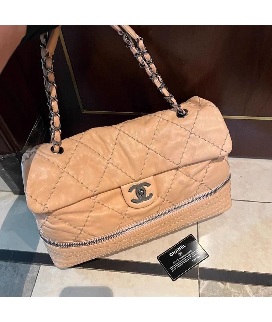 CHANEL Бежевая кожаная сумка через плечо, фото 9