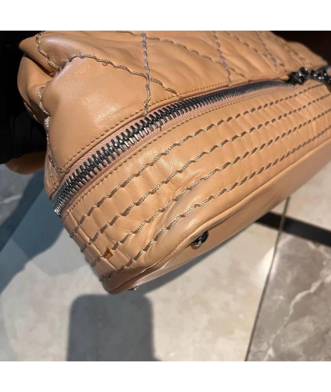 CHANEL Бежевая кожаная сумка через плечо, фото 3