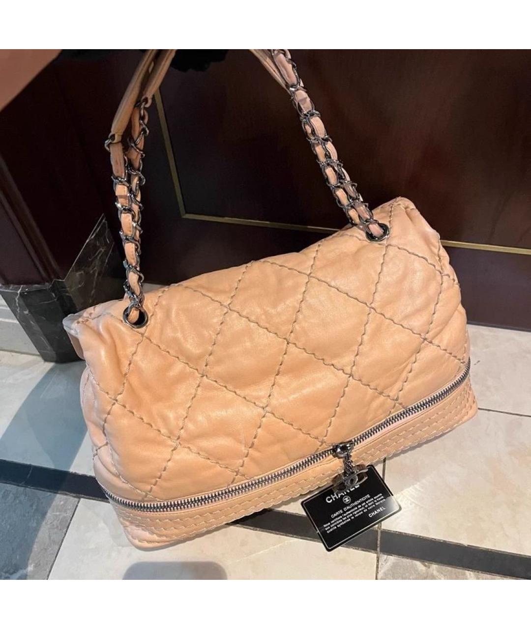 CHANEL Бежевая кожаная сумка через плечо, фото 6