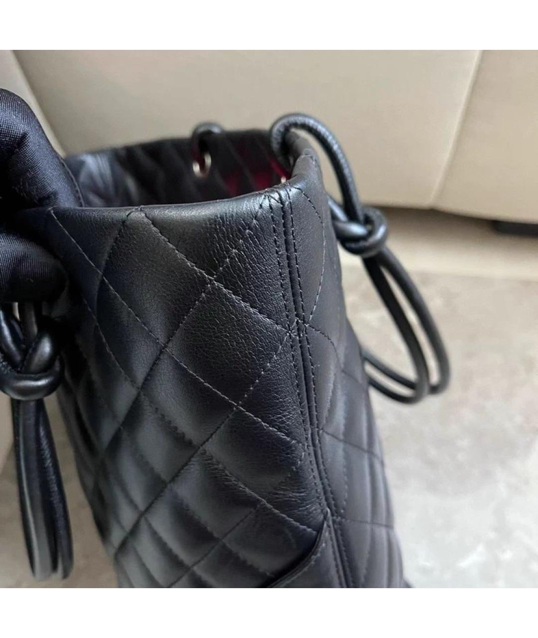 CHANEL Черная кожаная сумка с короткими ручками, фото 5