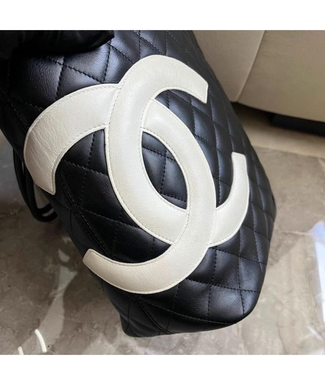CHANEL Черная кожаная сумка с короткими ручками, фото 3