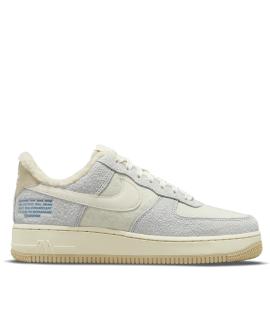 NIKE Кроссовки