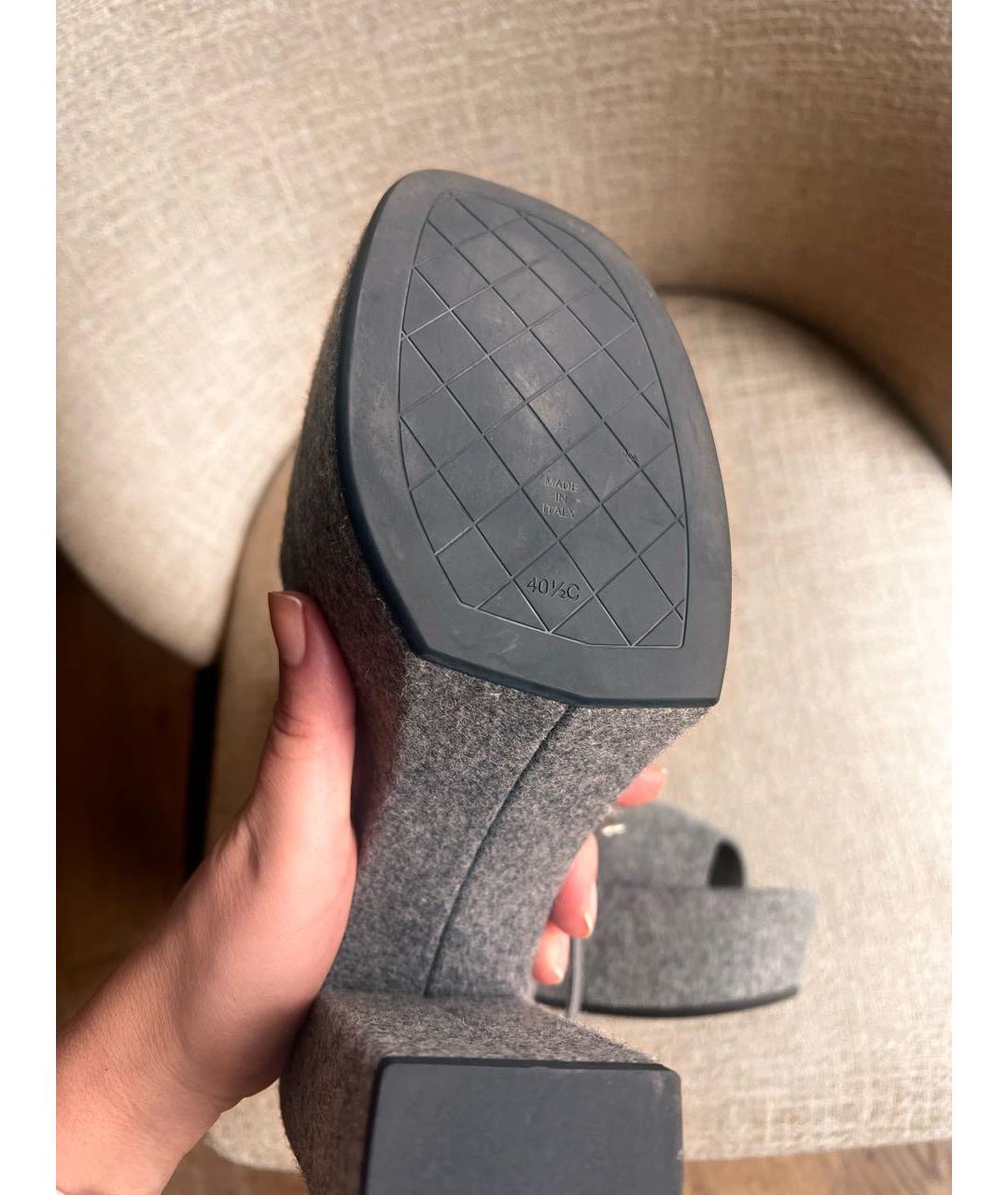 CHANEL Серые текстильные босоножки, фото 5