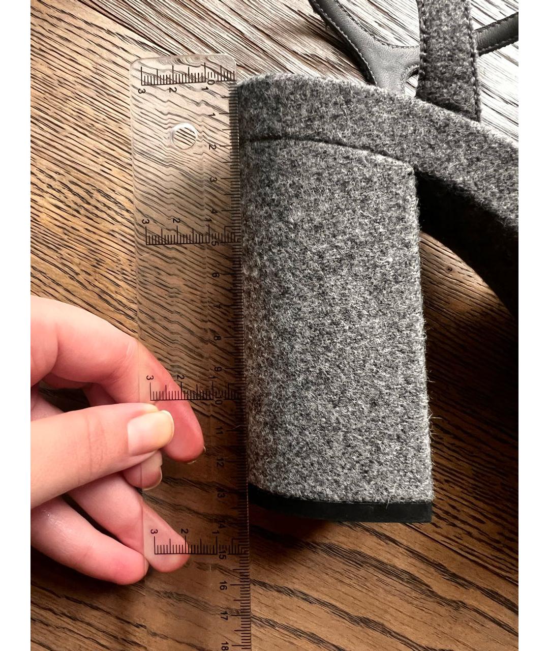 CHANEL Серые текстильные босоножки, фото 6